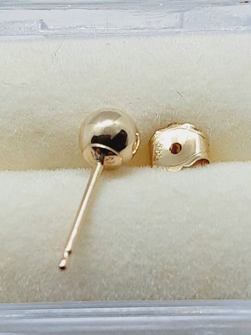 NEW 14kt yellow gold ball minimalist post earrlings - Picture 3 of 5